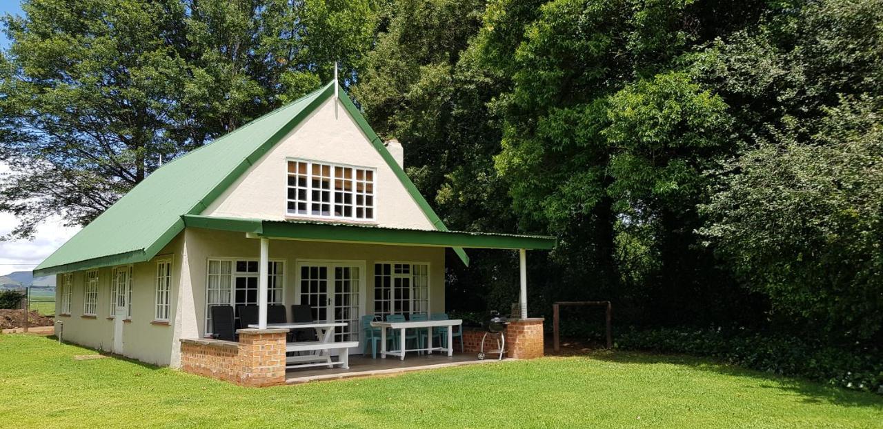Pennygum Country Cottages Underberg Exterior photo